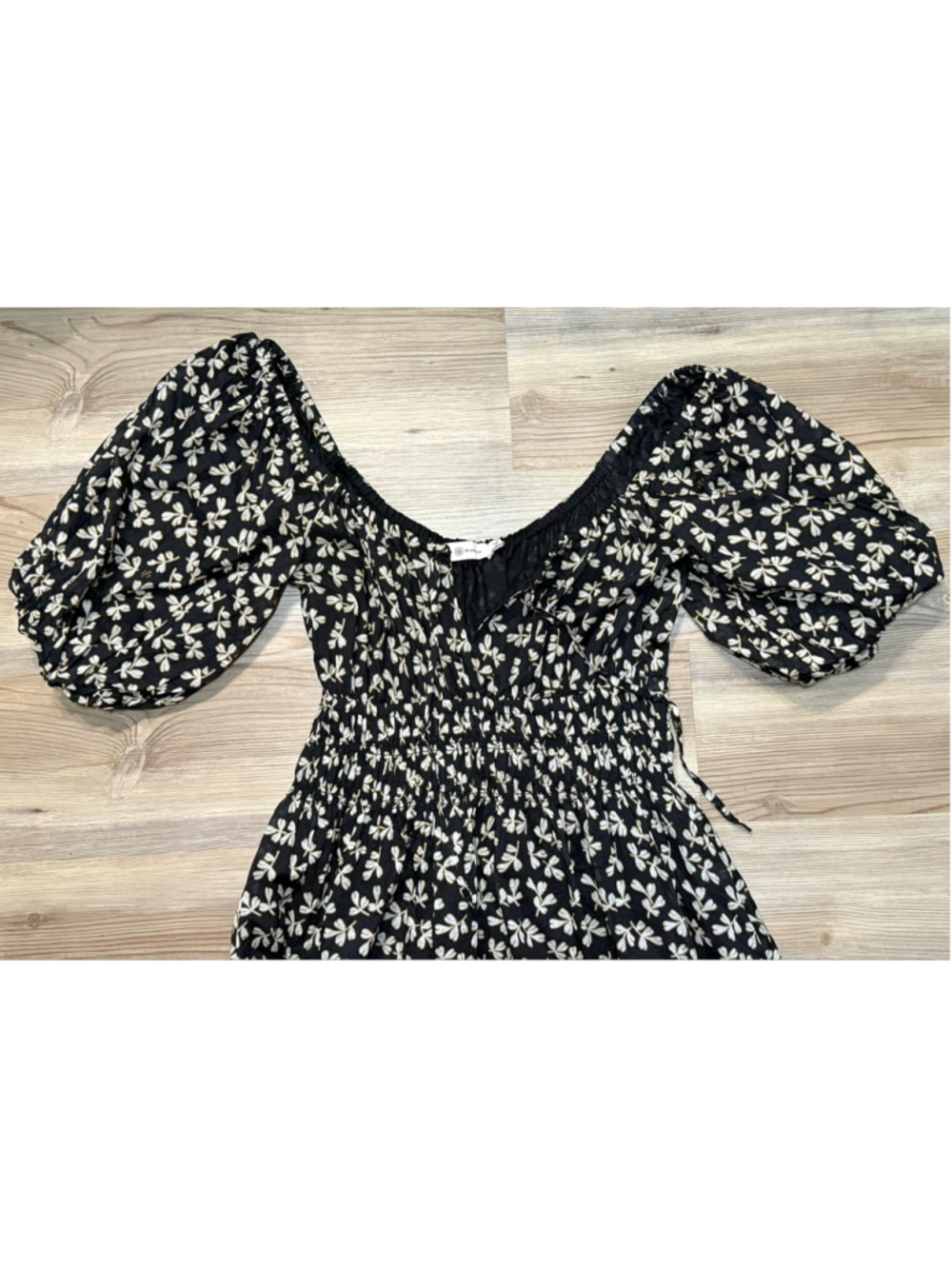 Women's Tory Burch Smocked Midi Dress in Black Little Leaves Size S - Picture 4 of 14
